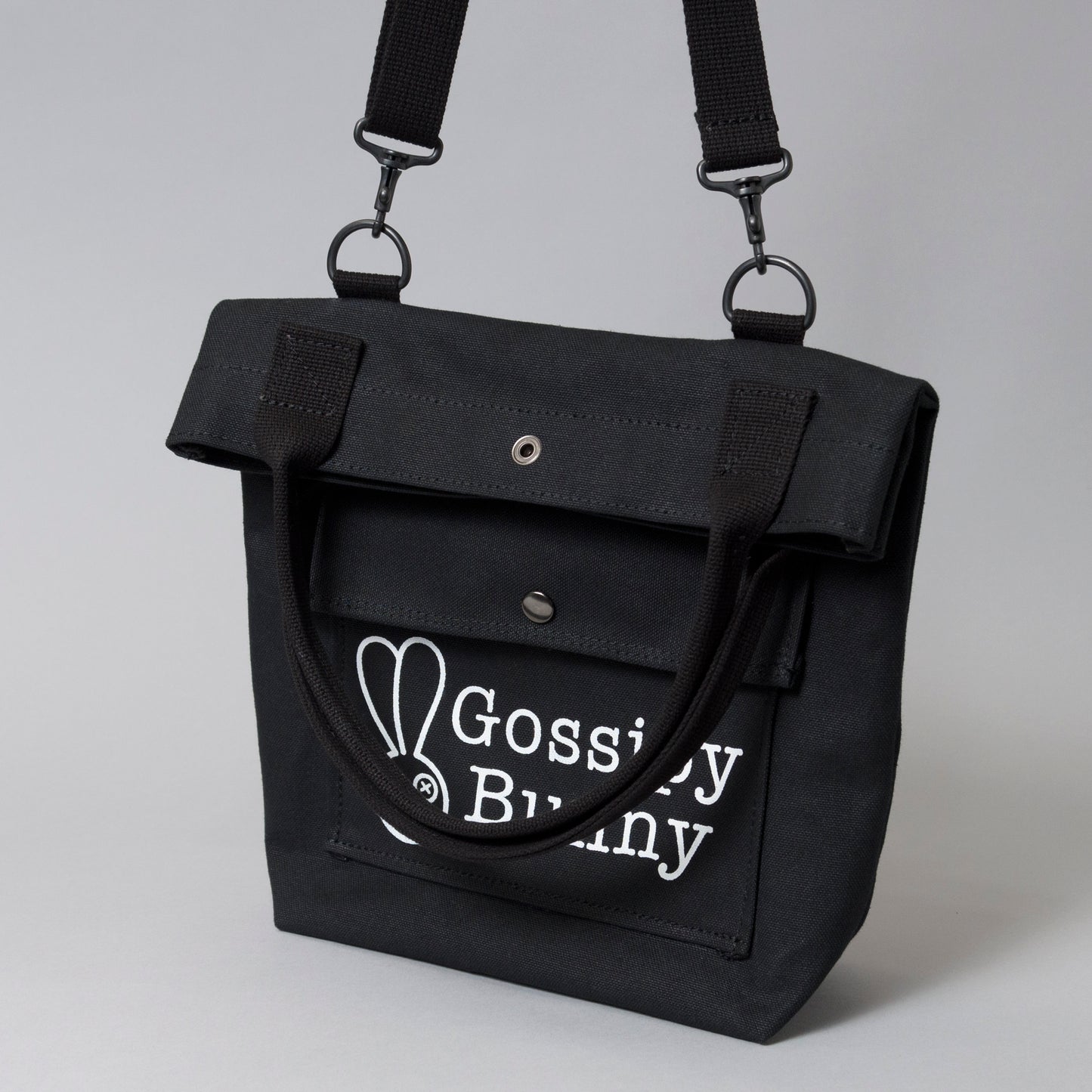Gossipy Bunny(ゴシッピーバニー/ゴシッピィバニー)のショルダートート(Shoulder Tote/ショルダー/トート)。日本製、岡山県倉敷産の帆布を使用した2WAYトートバッグ。肩掛け・手持ちに対応するミニマルなデザイン。