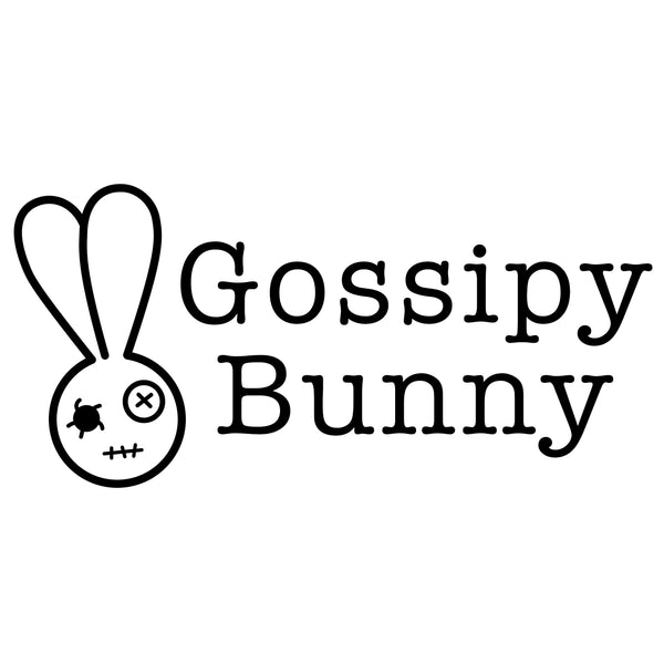 Gossipy Bunny（ゴシッピーバニー／ゴシッピィバニー）のブランドロゴ。縦耳、片目にバツ印、縫い口を持つバニーのシンボルが描かれた、クラフトとデジタル感覚を融合したミニマルかつアイコニックなロゴマーク。ロゴタイプとともにブランドの世界観を体現する象徴的なビジュアル。