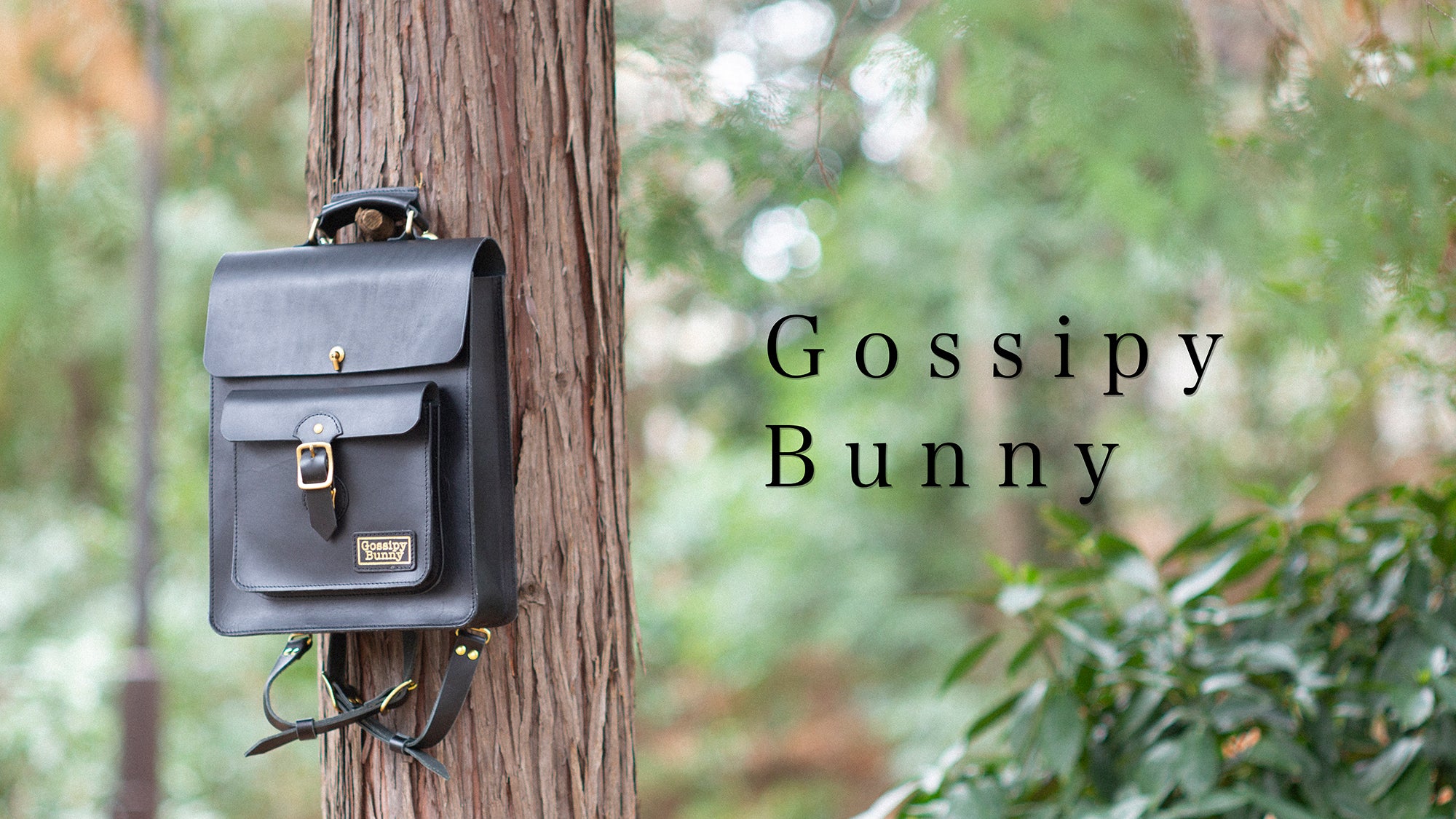 Gossipy Bunny（ゴシッピーバニー／ゴシッピィバニー）の本革バーティカル・サッチェルバッグ「Vertone（ヴェルトーン）」。日本製、縦型フォルムとミニマルな構造が特徴のVertical Satchel（バーティカル／サッチェル／バッグ）。